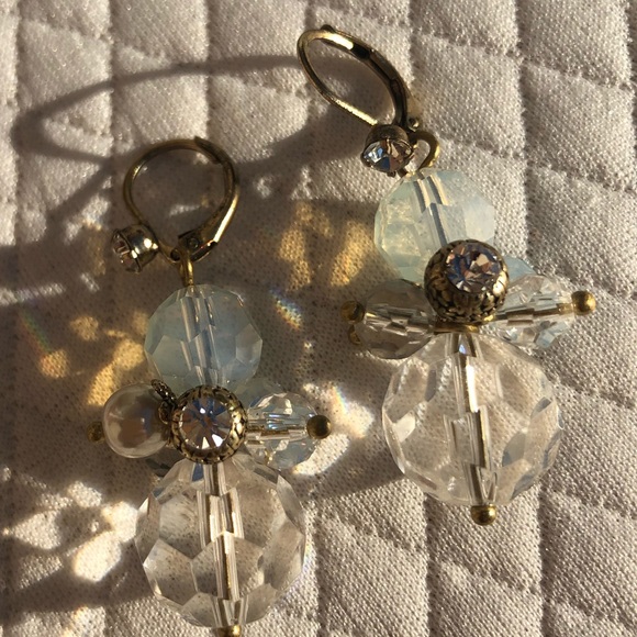 Beautiful clear beaded earrings. - Picture 7 of 8